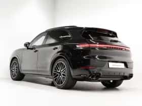 Porsche Cayenne (0) thumbnail 3
