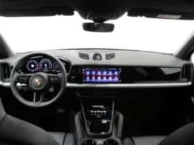 Porsche Cayenne (0) thumbnail 25
