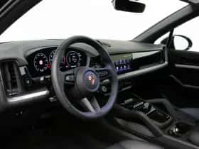 Porsche Cayenne (0) thumbnail 4