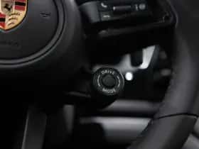 Porsche Panamera (0) thumbnail 33