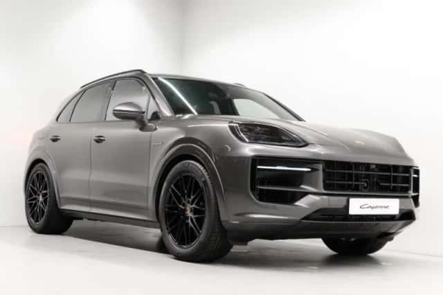 Porsche Cayenne (2025) thumbnail 6