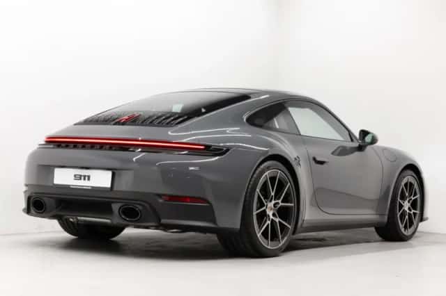 Porsche 911 (2026) thumbnail 5