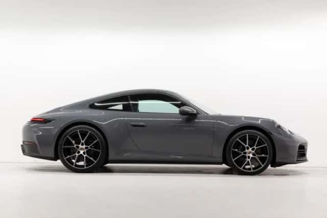 Porsche 911 (2026) thumbnail 6