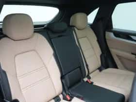 Porsche Cayenne (0) thumbnail 25
