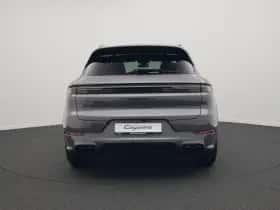 Porsche Cayenne (0) thumbnail 4