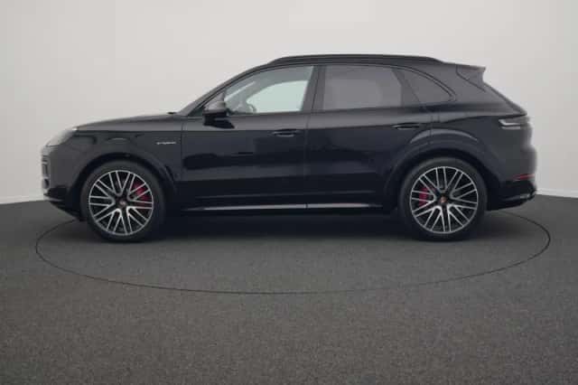 Porsche Cayenne (2026) thumbnail 2