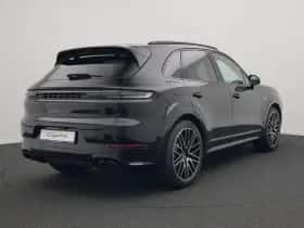 Porsche Cayenne (0) thumbnail 5