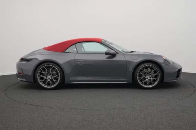 Porsche 911 (2026) thumbnail 6