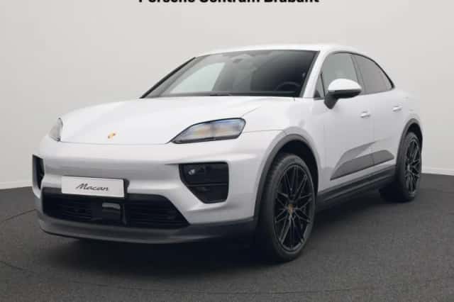 Porsche Macan (2026) thumbnail 1