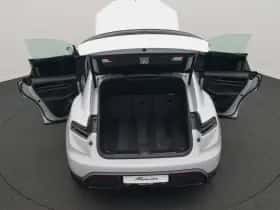 Porsche Macan (2026) thumbnail 12