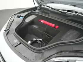 Porsche Macan (2026) thumbnail 36