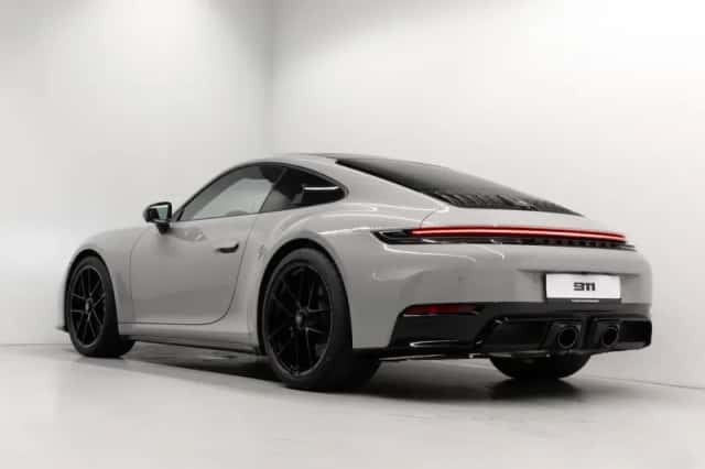 Porsche 911 (2026) thumbnail 3