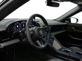 Porsche Taycan (0) thumbnail 16
