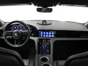 Porsche Taycan (0) thumbnail 4