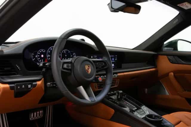 Porsche 911 (2026) thumbnail 4