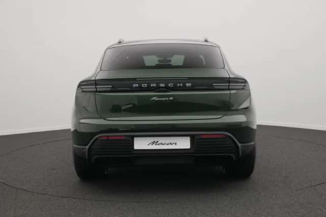 Porsche Macan (2026) thumbnail 4
