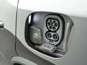 Porsche Macan (0) thumbnail 30