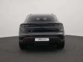 Porsche Macan (0) thumbnail 4
