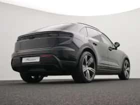 Porsche Macan (0) thumbnail 10