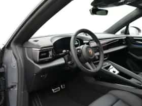 Porsche Macan (0) thumbnail 16