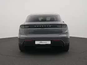 Porsche Macan (0) thumbnail 4