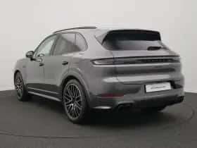 Porsche Cayenne (0) thumbnail 3