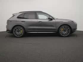 Porsche Cayenne (0) thumbnail 6