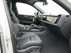 Porsche Cayenne (0) thumbnail 21