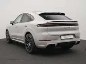 Porsche Cayenne (0) thumbnail 3