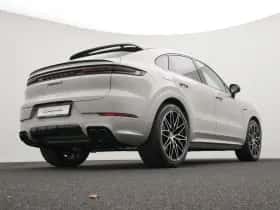 Porsche Cayenne (0) thumbnail 10