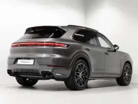 Porsche Cayenne (0) thumbnail 12