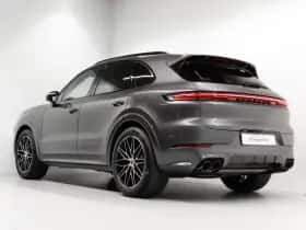 Porsche Cayenne (0) thumbnail 3