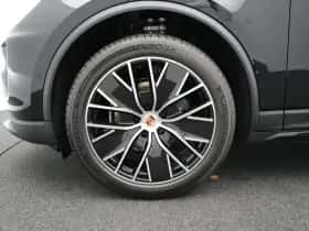 Porsche Macan (0) thumbnail 15
