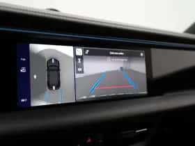 Porsche Macan (0) thumbnail 23