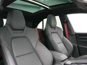 Porsche Macan (0) thumbnail 23
