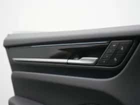 Porsche Macan (0) thumbnail 36