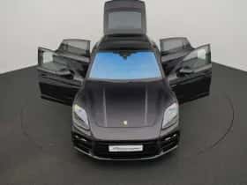 Porsche Panamera (0) thumbnail 11