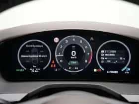 Porsche Panamera (0) thumbnail 24