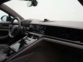 Porsche Panamera (0) thumbnail 37
