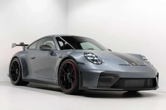 Porsche 911 (2026) thumbnail 5