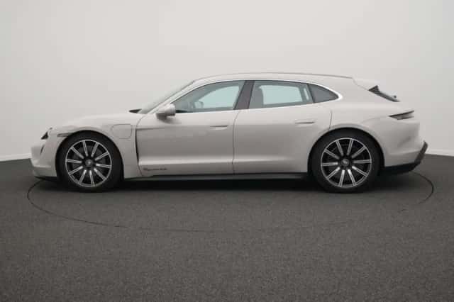 Porsche Taycan (2024) thumbnail 2