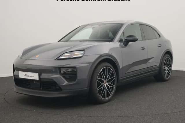 Porsche Macan (2026) thumbnail 1