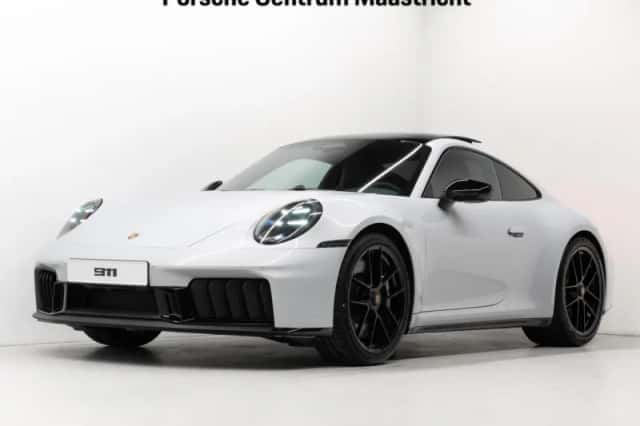 Porsche 911 (2026) thumbnail 1