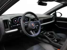 Porsche Cayenne (0) thumbnail 4