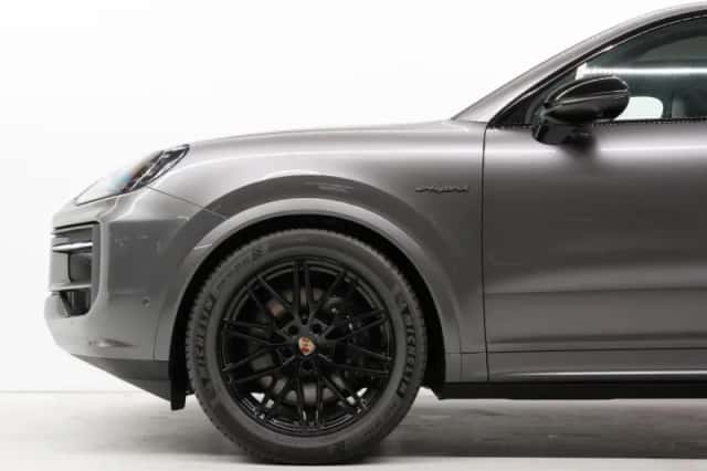 Porsche Cayenne (2026) thumbnail 5