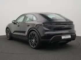 Porsche Macan (0) thumbnail 3