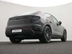 Porsche Macan (0) thumbnail 10