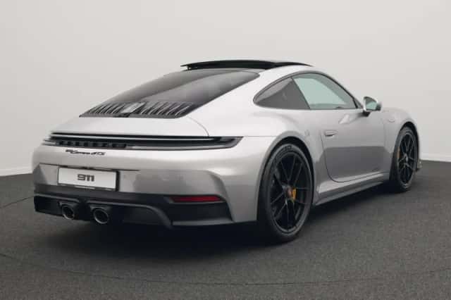 Porsche 911 (2026) thumbnail 5