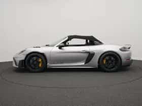 Porsche 718 (0) thumbnail 2