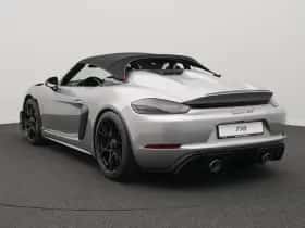Porsche 718 (0) thumbnail 3